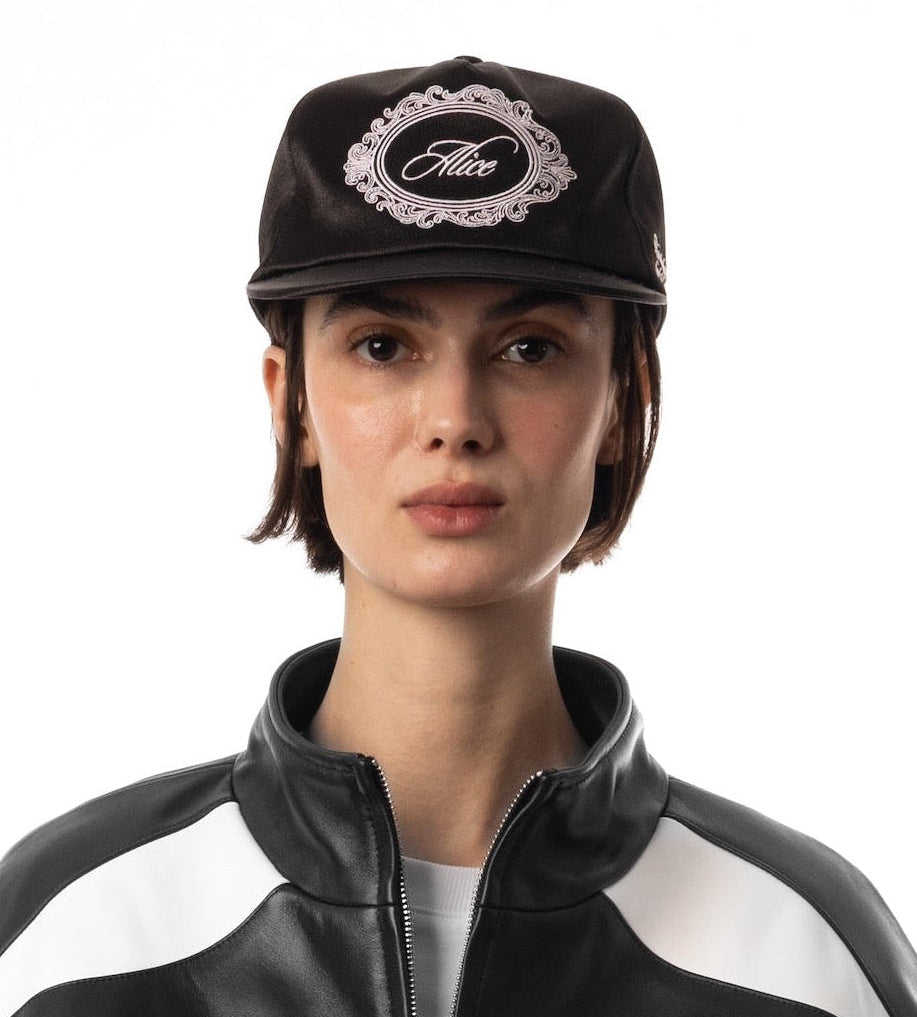 LA CASQUETTE SIGNATURE ALICE